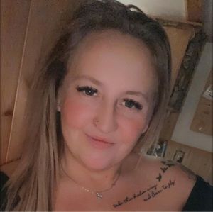 Meet your Posher, Krissy